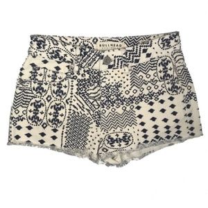 Bullhead l high rise frayed denim shorts size 1